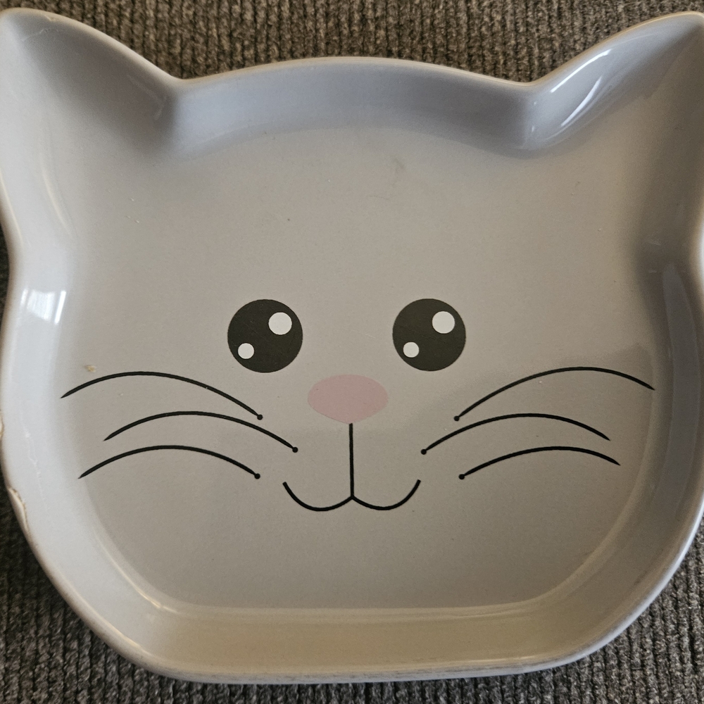 Cute Gray Cat Face Ceramic Pet Bowl with Pink Nose